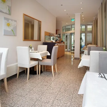 Aparthotel Eurotel Am Main 3*