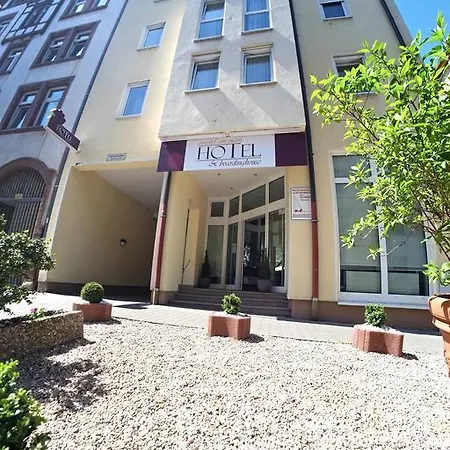 Aparthotel Eurotel Am Main 3*